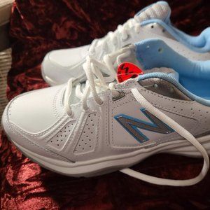 Size 6 1/2 Wide Width New Balance Shoes